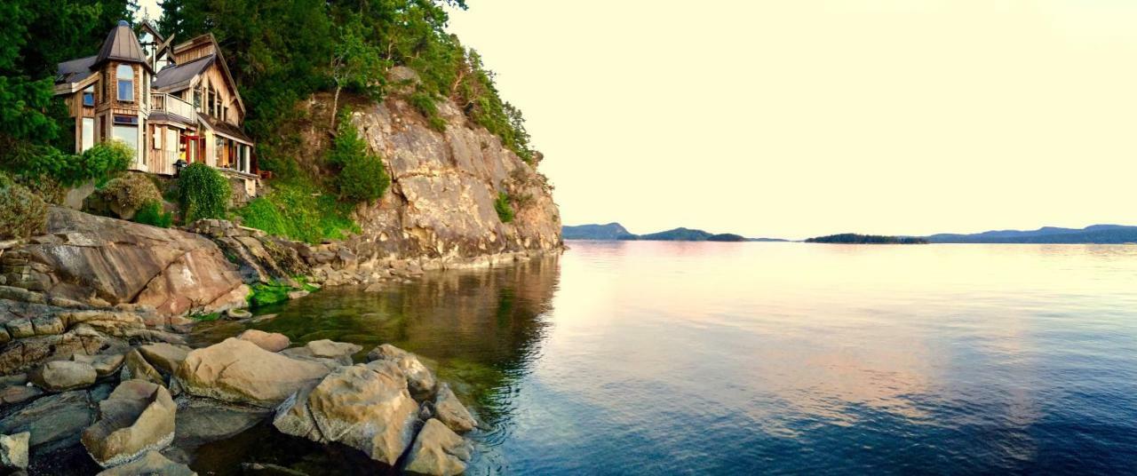 Serenity By The Sea Retreats Montague Harbour Экстерьер фото